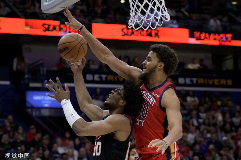 首次替补登 首次替补登